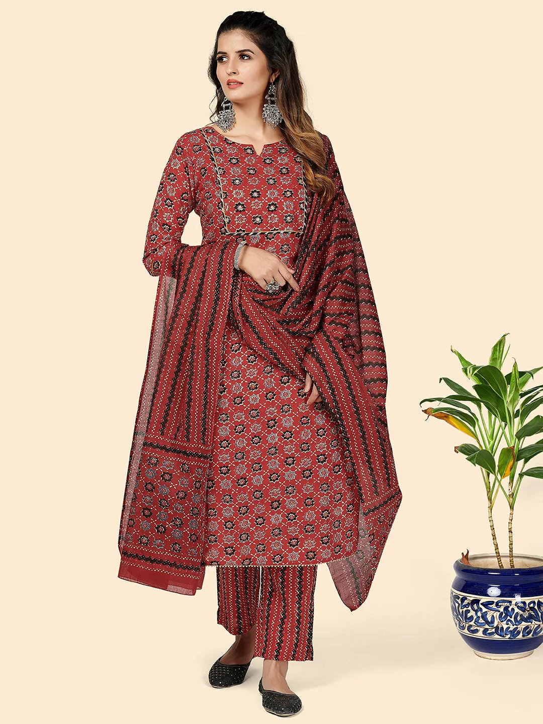 Women'S Printed & Gota Patti Work Straight Cotton Red Stitched Kurta Pant With Dupatta